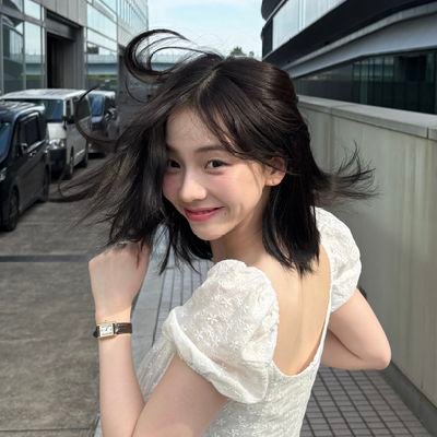 loeyhappiness's profile picture. iya gitu (。･`з･)ﾉ