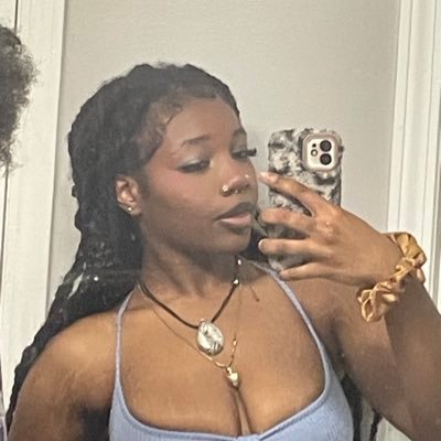 cloudythlghz's profile picture. ₍⑅ᐢ..ᐢ₎ ₊ ⊹ 21🪻 | I LOVE WOMEN ! | free palestine! free congo! ؛ ଓ 🇯🇲🇰🇳🇻🇮