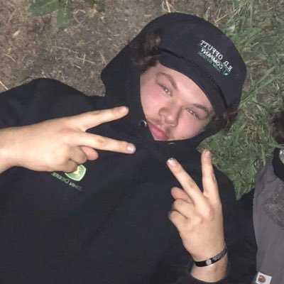 spudshockey16's profile picture. Thomas Olson 
Snap:Spudshockey16 
NDSCS’23