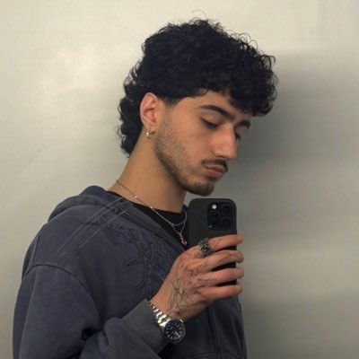 radindddo's profile picture. 