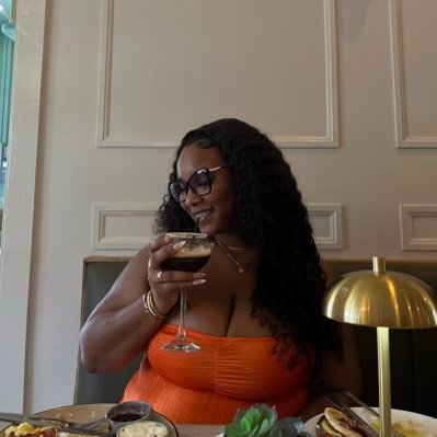 KianaaaaK's profile picture. Blessings Can Be Found In Minding Your Own Business.