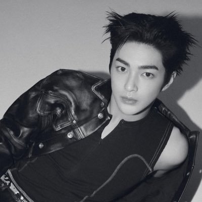 okeohno's profile picture. 09L. Maknae of Cortis. Visual Center, but there’s more than meets the eye. Deep thoughts, louder beats. 🎶