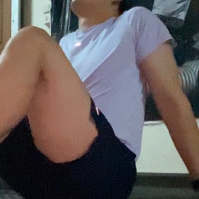 y_hooPP's profile picture. 180/76 🌘  ออกกำลังกาย  ถ้าเจอก็เดินผ่านขอบคุณ💪
