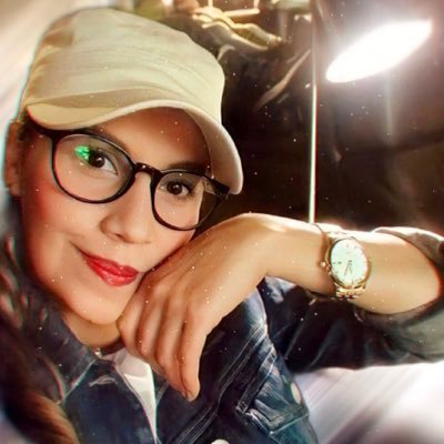 nanparamo's profile picture. Necesito a alguien que me tome de la mano, me mire a los ojos y me diga:
Jodes mucho pero vales toda la maldita pena. 🥰💙🤍🫶🏻🙌🏻