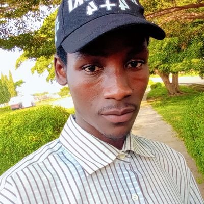 umarauta313's profile picture. 