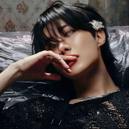 arabbel9la's profile picture. ㅤ
ㅤ𝓝𝓟. —    ’     게.    { 𝟐𝟎𝟎𝟑 } 𝒄𝑜𝑠𝑚𝑖𝑐 𝑏𝑒𝑙𝑖𝑒𝑣𝑒𝑟     ˓˒      |    𝑙𝑜𝑣𝑒.
ㅤ
ㅤ