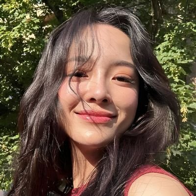 knocteart's profile picture. somewhere between poetry and peace.