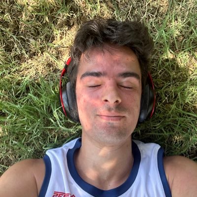 arnaupuche's profile picture. AI Consultant / Indie Hacker → Building my freedom 🚀