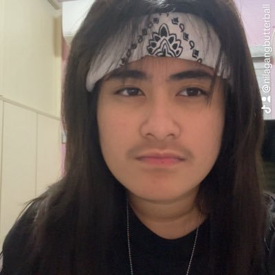 indbackwardscap's profile picture. what the freaky?!