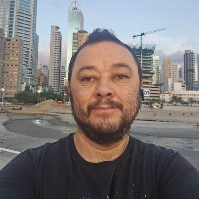 fabianotsi's profile picture. Software Engineer, sou um curioso por natureza.