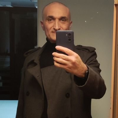 Osaka_Dam's profile picture. …κοίτα μην πεθάνεις χωρίς να δοκιμάσεις τι θαύμα είναι να γαμάς από έρωτα...!        
G. G. Marquez