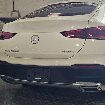 bois_'s profile picture. medical student//crypto enthusiast