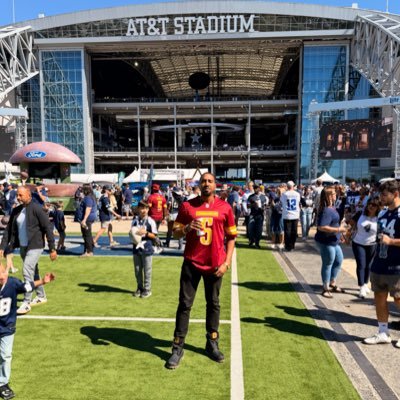 stbeezy_'s profile picture. Born at first. Bat in hand. I earned every single base |VA|FL|SATX|