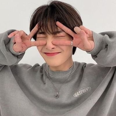 skzpurpse's profile picture. ... blooming in the rain ✨🌼 | armystay | fan account