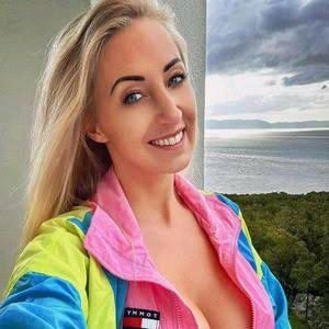 evelyn_mia45557's profile picture. 