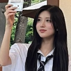 Gaeulgi's profile picture. 가을에서 피온다