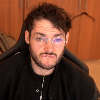 shreksh20bottle's profile picture. I’m living my best life