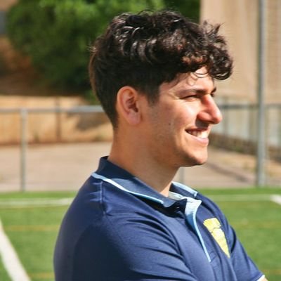 Hadi_Anani's profile picture. Periodista @canteradelezama. Entrenador. Analista @udparcoficial. Tengo una asesoría para futbolistas desde el análisis táctico. contactohadianani@gmail.com