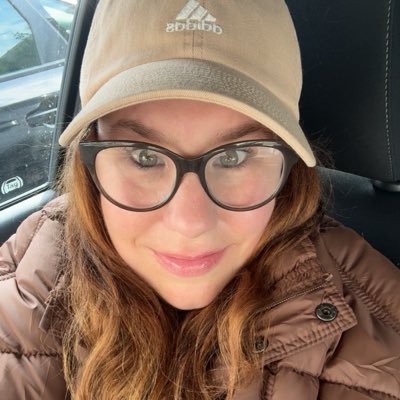 JolieJulie3's profile picture. Fashion & music lover. Tennis fan. «Always believe the impossible is always possible », « if you can’t stand the heat don’t play basketball »