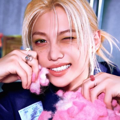 9i5__xx's profile picture. 2n • 부산이였던 • 덕질은 힐링☘️