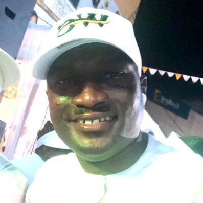 ML_Akanni's profile picture. “Bìbìírè o ṣè f'owo rà.” ✨👑🍀 @lnsalagos