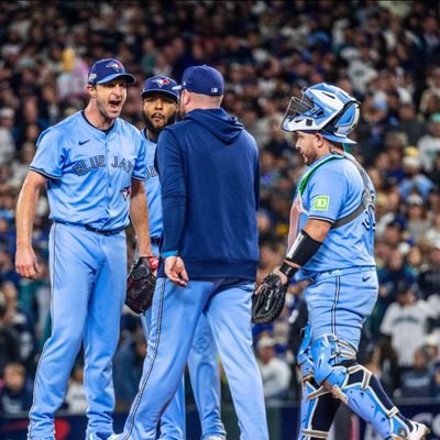 KamiDTnT's profile picture. Veritas Numquam Perit (JD🙏🏽❤).
🧟‍♂️'Lucille is thirsty'- NS,TWD.
MB. Semper Curiosus.
🏳️‍🌈Ally
💖💜💙
She/Her