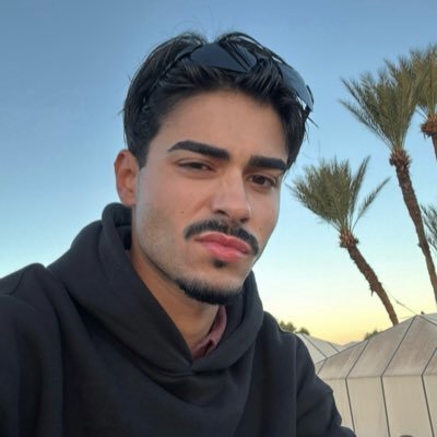 Aras3821's profile picture. 