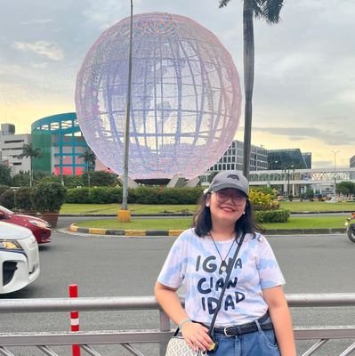 baamendoza's profile picture. Was it just showbiz?