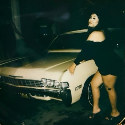 nothing2CcHere's profile picture. ask lil Wayne who the 5 star chick is ☆ ig: blue22__🇲🇽 ♊️