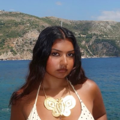 ultragloss's profile picture. the only living girl in new york  #freepalestine 🇵🇸