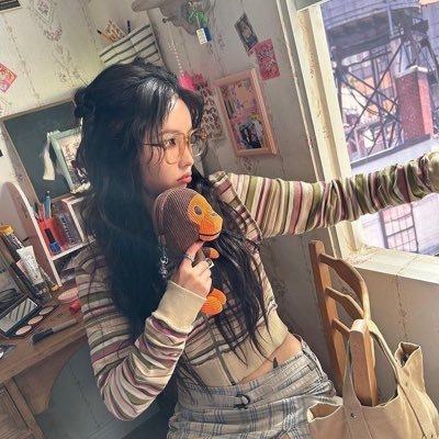 _tiny_pretty___'s profile picture. ソヨンに撃ち抜かれてアカウント作りました༊*·˚　⋆.ೃ࿔*:･