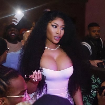 iiiamnickiminaj's profile picture. NICKI MINAJ.