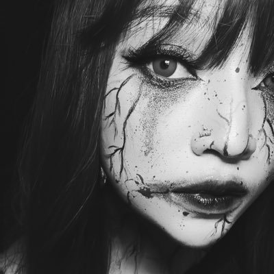 ranydavia's profile picture. Bipolar Survivor 🌕🌑 DPR IAN 🖤✨