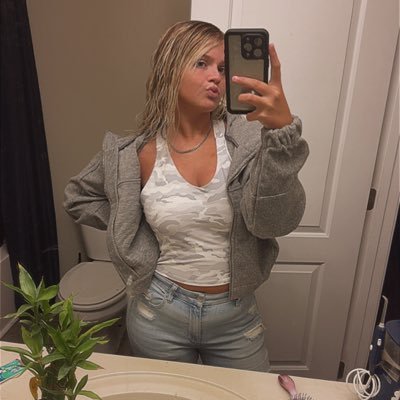 little_a511's profile picture. 