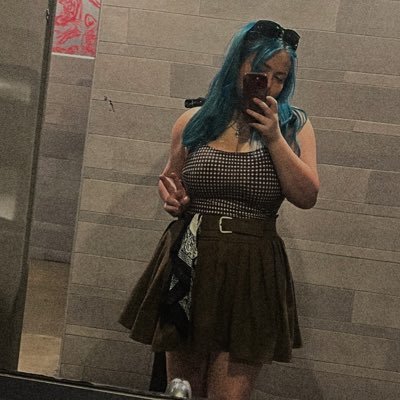 JennaAstra's profile picture. 25 | US | 36H | Gamer, Hiker, Sometimes singer ^_^ You can have my 🌶️ page for FREE below!!