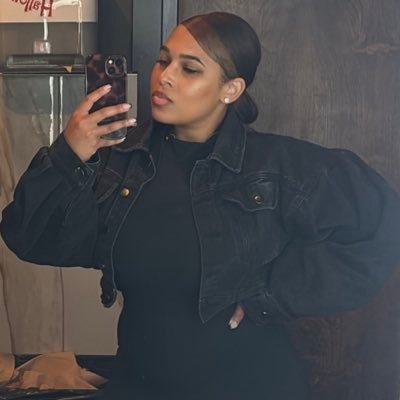 jsmvyn's profile picture. 𝐇𝐢𝐠𝐡-𝐕𝐚𝐥𝐮𝐞 𝐖𝐨𝐦𝐚𝐧.