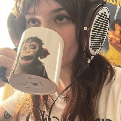 PADMEG0D's profile picture. analista de sistemas viciada em kpop e star wars