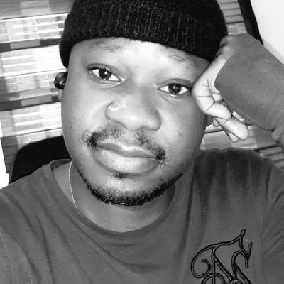 PopsyZaria's profile picture. 