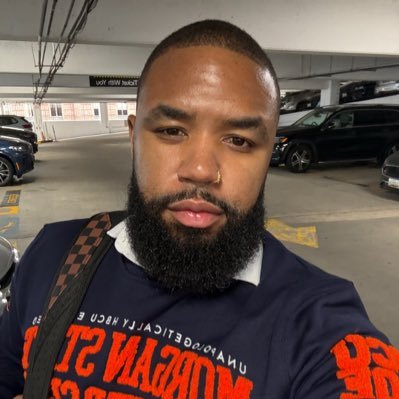 Dretheblueprint's profile picture. BS & MPS | Marketing Leader | Entrepreneur | Husband to @Willpowers06, Polyamorous, Son, Cat Dad | Gamer | Views are my own!