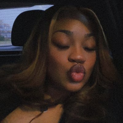 xoAja's profile picture. MKE. 🌻 | Jane of All Trades. 🔮