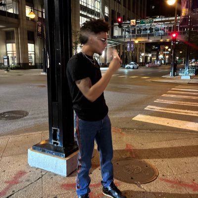 scomodenu's profile picture. 