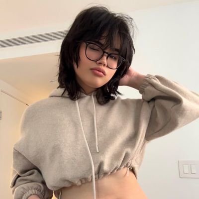Ladyboy227's profile picture. https://t.co/WessojK6eP
