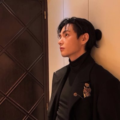 thvftjos's profile picture. (RESPALDO)