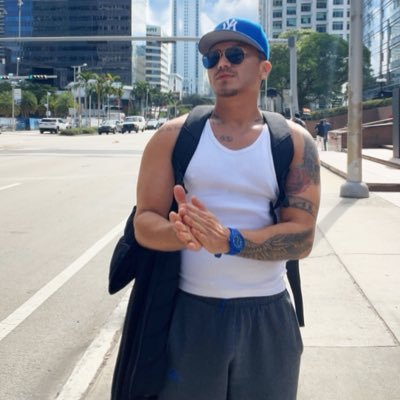 juliocesarvejar's profile picture. VENEZOLANO 🇻🇪 en MIAMI 🇺🇸