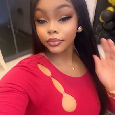 ruthsoma_'s profile picture. Building @theIPbrief.