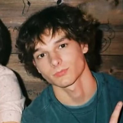 hollisparx's profile picture. that one parxie that’s low-key on Hollis Twitter ! ! ! ~~ | 🇧🇷🇺🇸| ~~ | boyliife + a thousand other things |