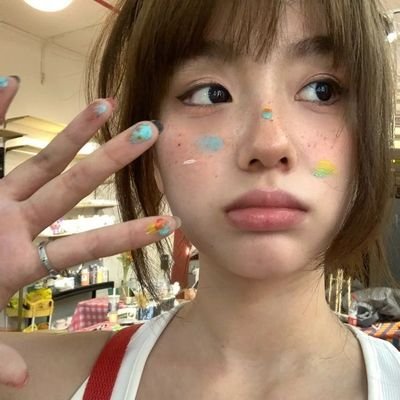 pink1epines's profile picture. 