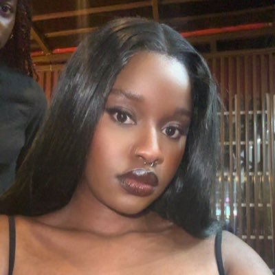 honeykiinz's profile picture. Darcy’s slut💀 // living in my own haunted fairytale 🧚‍♀️✨//
