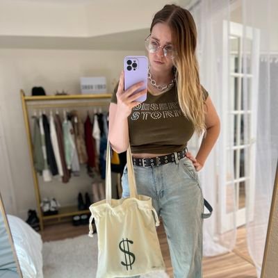 codi_vore2465's profile picture. 🤩