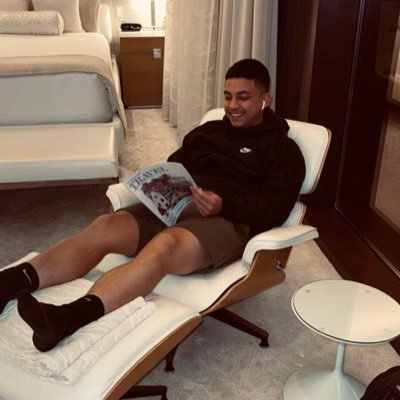 kidtat_'s profile picture. 🤍